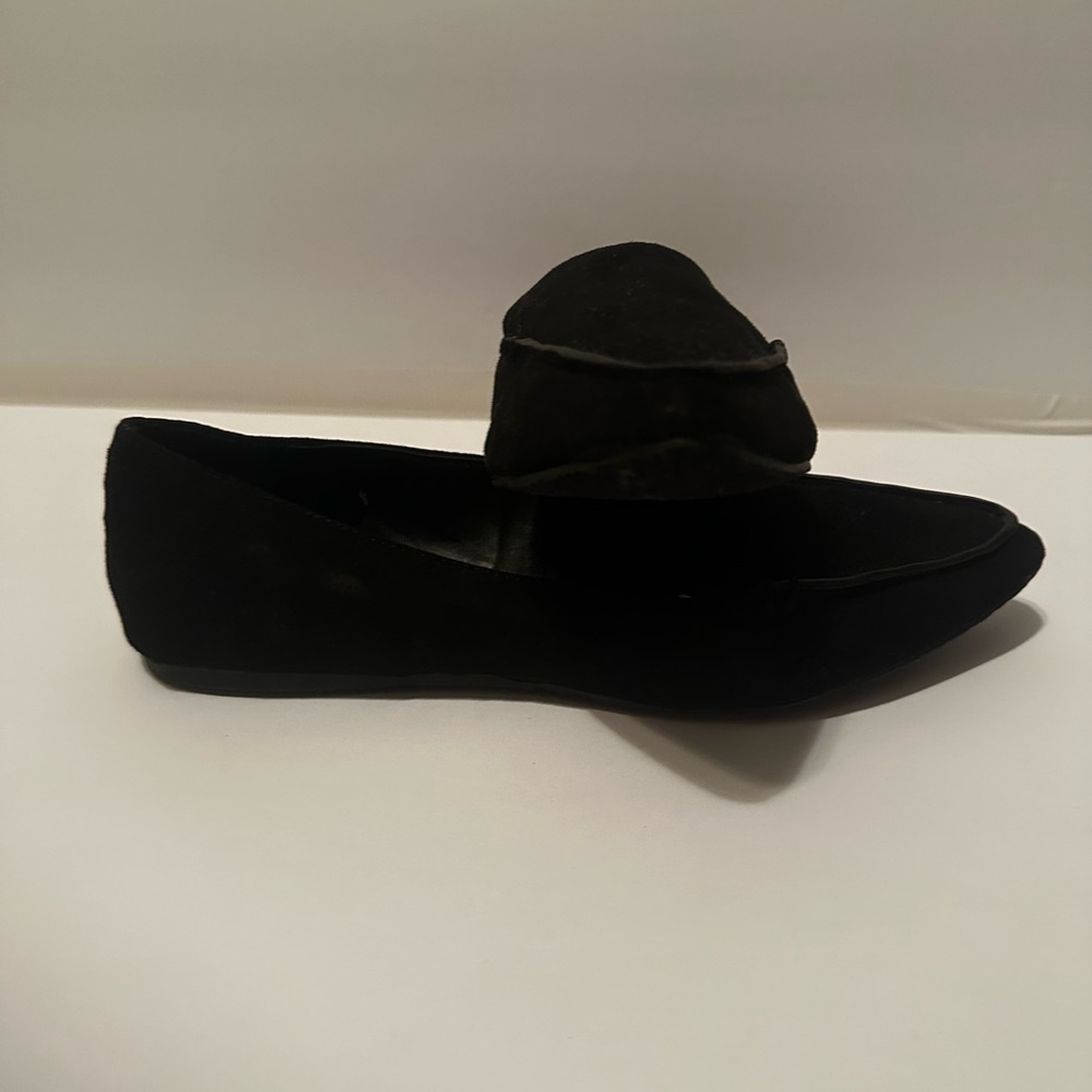 Esprit Women’s Elegant Black Slip-Ons - Picture 4 of 4